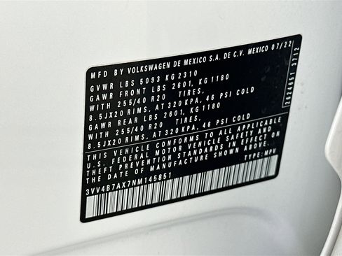 Used 2022 Volkswagen Tiguan SEL R-Line image 33