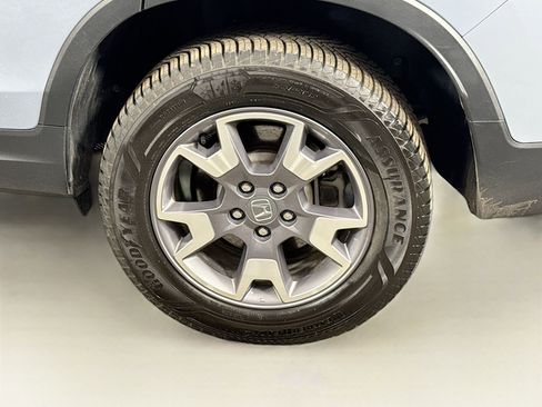 Used 2023 Honda Passport TrailSport image 9