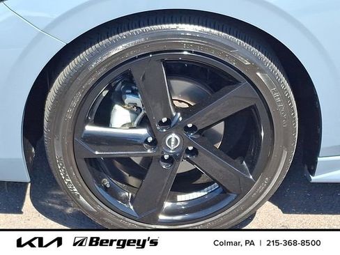 Used 2026 Nissan Sentra SR w/ SR Premium Package FWD image 10