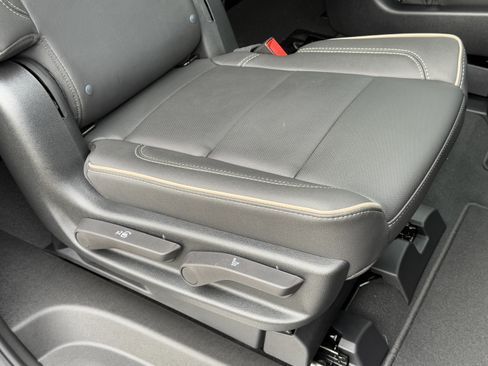 New 2026 Chevrolet Suburban Premier w/ Sun And Tow Package image 26