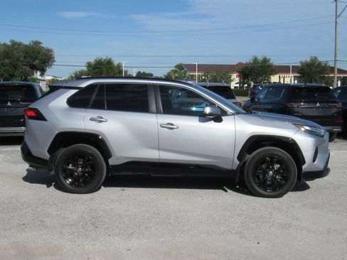 Used 2024 Toyota RAV4 SE AWD/4WD image 2
