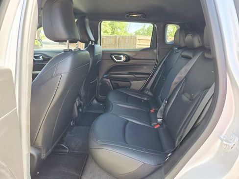 Certified 2026 Jeep Compass Limited AWD/4WD image 12