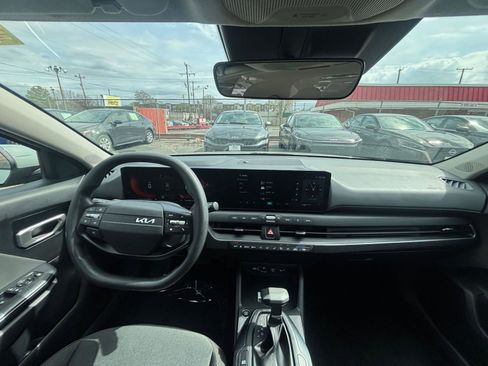 Used 2025 Kia K4 LXS image 34