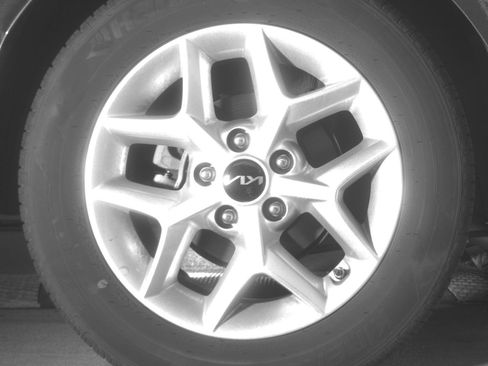 Used 2025 Kia Soul LX w/ LX Technology Package FWD image 15