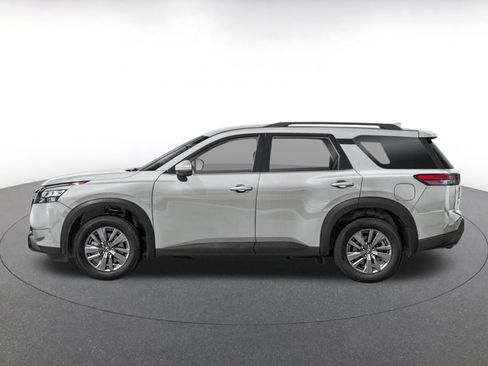 Used 2025 Nissan Pathfinder SV AWD/4WD image 3