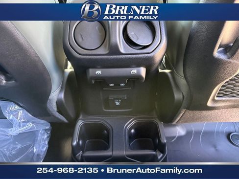 New 2026 Jeep Gladiator Mojave image 24