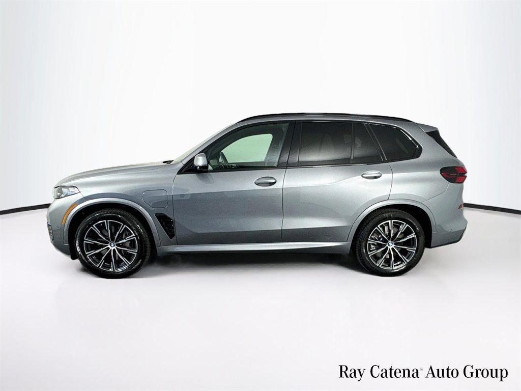 Used 2026 BMW X5 xDrive50e w/ M Sport Package AWD/4WD image 4