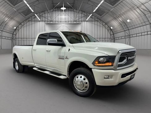 Used 2018 RAM 3500 Laramie Longhorn AWD/4WD image 10