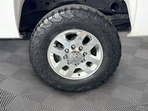 Used 2013 Chevrolet Silverado 2500 LT w/ Interior Plus Package AWD/4WD image 26