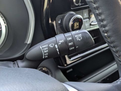 Used 2022 Toyota Highlander XSE FWD image 27