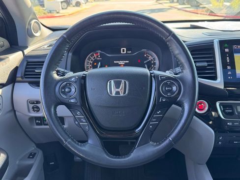 Used 2016 Honda Pilot Elite image 16