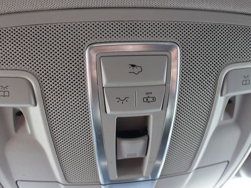 Used 2015 Mercedes-Benz GL 550 4MATIC image 46