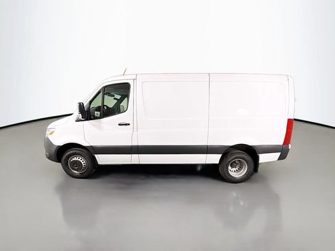 Used 2026 Mercedes-Benz Sprinter 4500 image 4