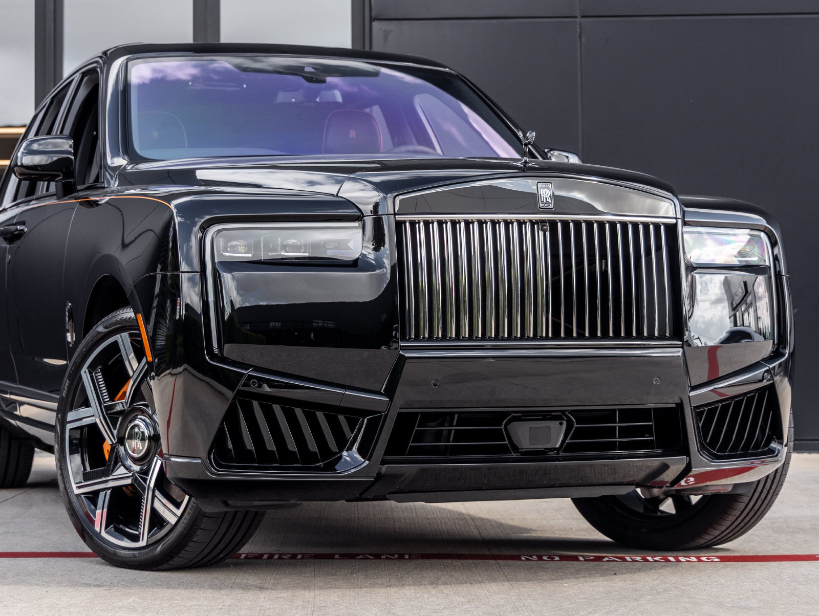 Used 2026 Rolls-Royce Cullinan Black Badge AWD/4WD image 8