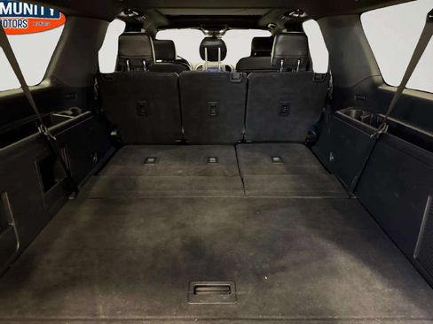 Used 2019 Ford Expedition Max XLT w/ Equipment Group 202A RWD image 28