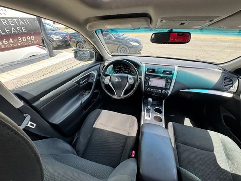 Used 2015 Nissan Altima 2.5 SV w/ Convenience Package FWD image 21