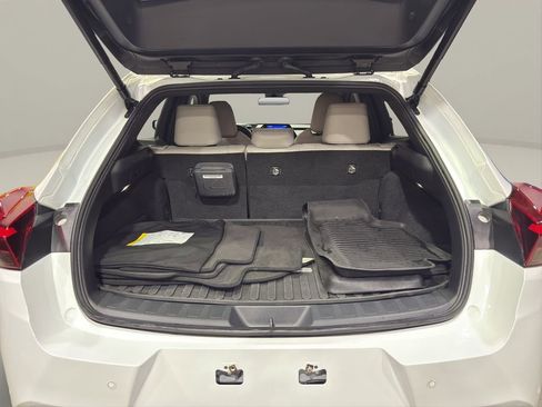 Used 2023 Lexus UX 250h F Sport image 20