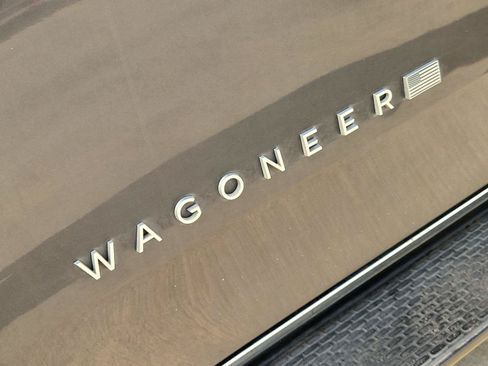Used 2022 Jeep Wagoneer Series II w/ Convenience Group I RWD image 30
