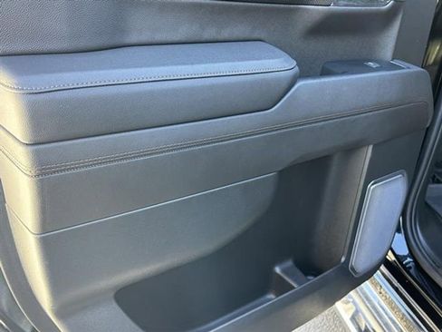 Used 2023 Chevrolet Silverado 1500 High Country w/ Technology Package image 27