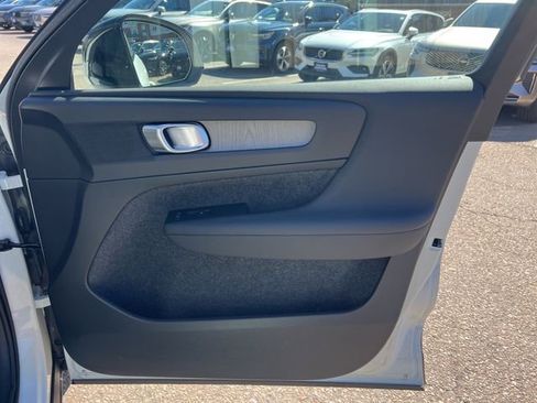 New 2026 Volvo XC40 B5 Plus w/ Protection Package Premier AWD/4WD image 14