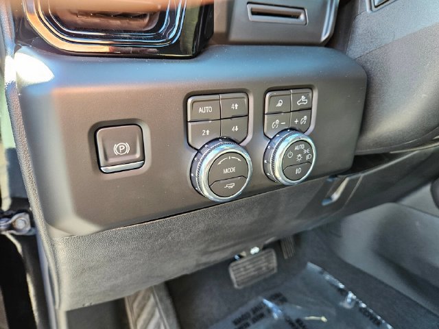 Used 2026 GMC Sierra 2500 AT4 w/ Max Trailering Package AWD/4WD image 27