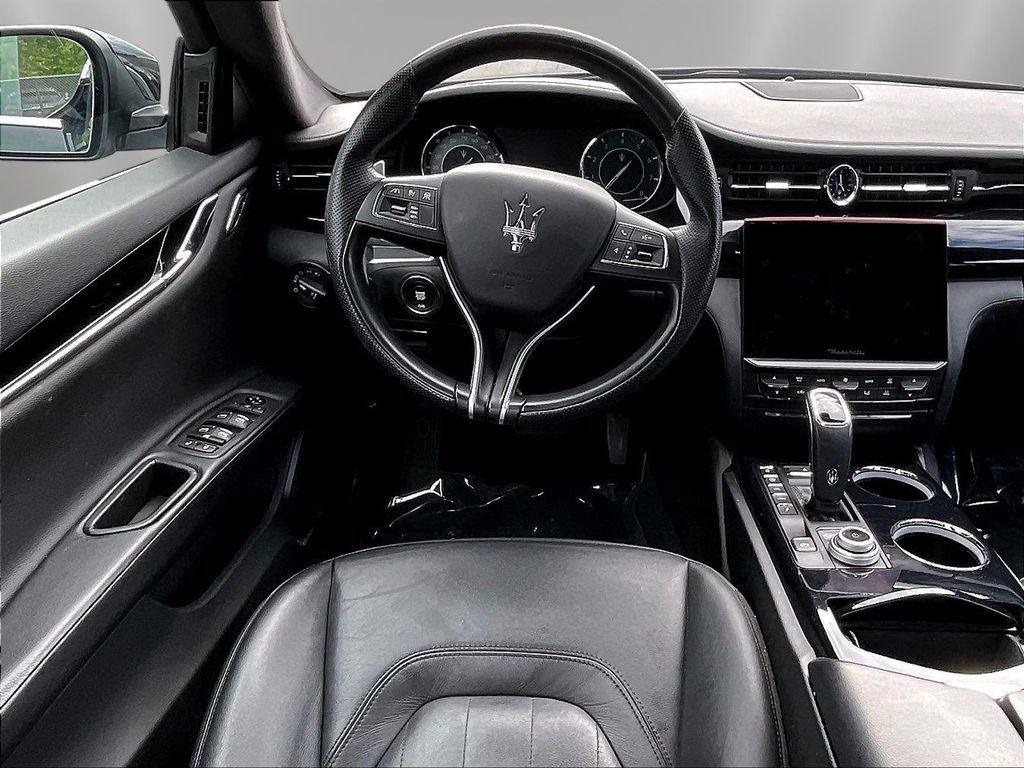 Used 2022 Maserati Quattroporte Modena RWD image 8