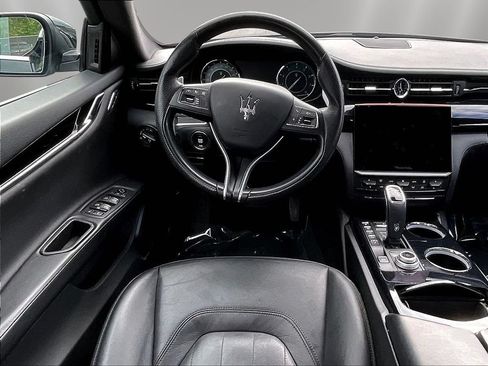 Used 2022 Maserati Quattroporte Modena RWD image 8