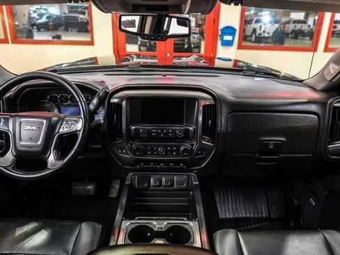 Used 2018 GMC Sierra 1500 SLT w/ All Terrain X Package image 14