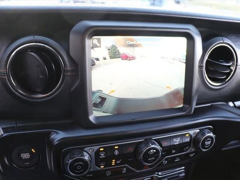 Used 2022 Jeep Gladiator Overland image 27