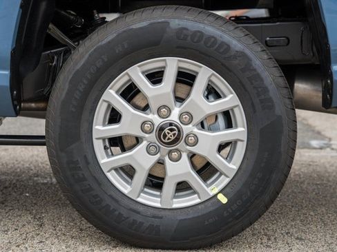 New 2026 Toyota Tacoma SR5 image 17