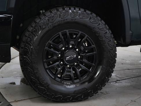Used 2026 Chevrolet Silverado 2500 ZR2 image 33