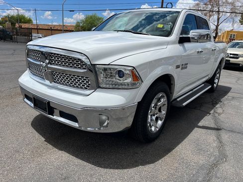 Used 2017 RAM 1500 Laramie AWD/4WD image 7