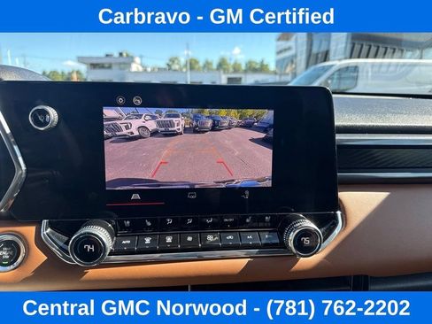 Used 2023 GMC Canyon AT4 w/ AT4 Premium Package AWD/4WD image 17