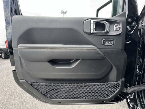 New 2025 Jeep Wrangler Sahara w/ Technology Group image 26