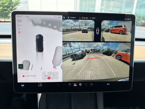 Used 2024 Tesla Model Y Long Range AWD/4WD image 18