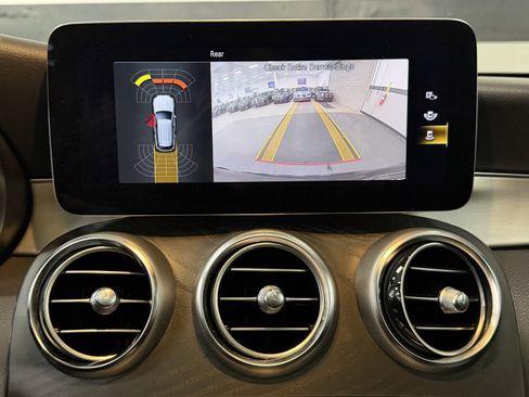 Certified 2022 Mercedes-Benz GLC 300 image 31