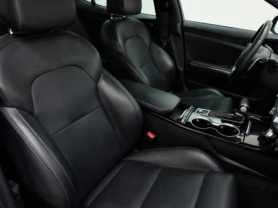 Used 2021 Kia Stinger GT-Line w/ Sun & Sound Package RWD image 21