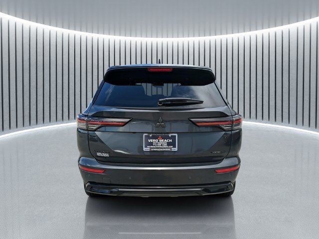 New 2026 Mitsubishi Outlander LE FWD image 5