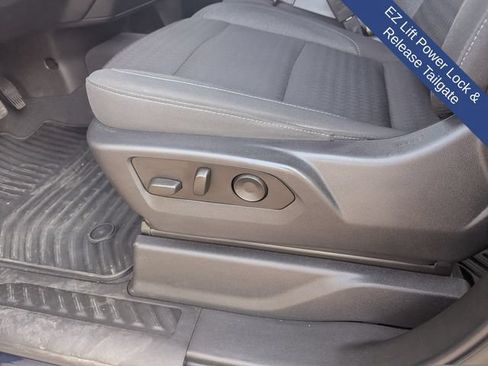 Used 2022 Chevrolet Silverado 1500 Custom AWD/4WD image 26