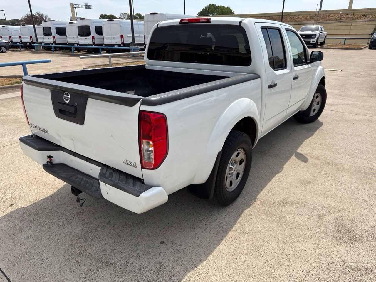Used 2017 Nissan Frontier S w/ S Work Truck Package (4X4) image 10