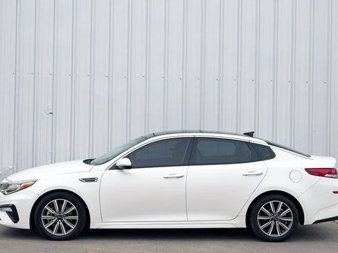 Used 2020 Kia Optima Premium image 49