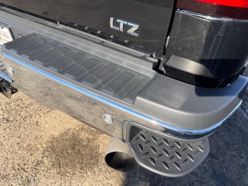 Used 2019 Chevrolet Silverado 2500 LTZ w/ Duramax Plus Package image 48