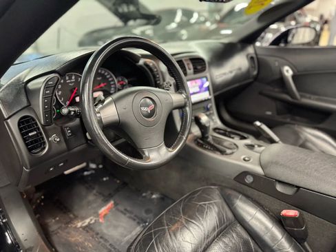 Used 2006 Chevrolet Corvette Convertible w/ Preferred Equipment Group image 15