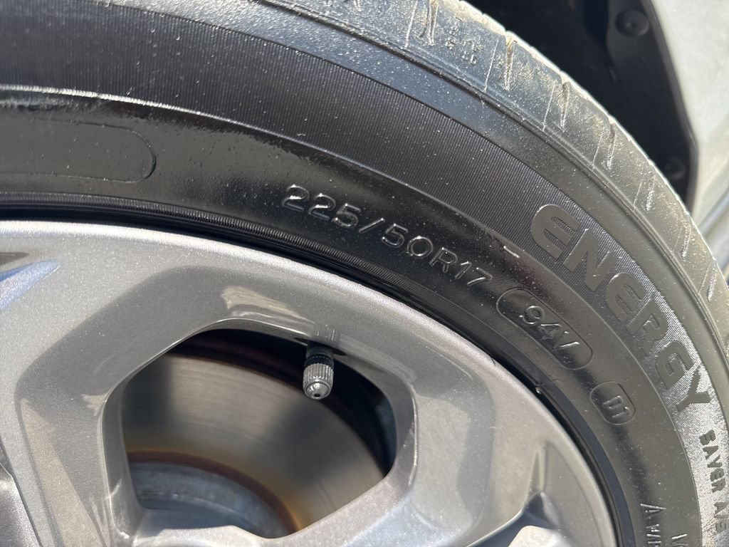 Used 2024 Honda Accord EX image 31
