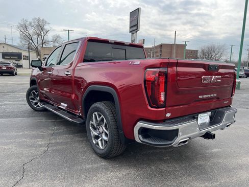 New 2026 GMC Sierra 1500 SLT image 11