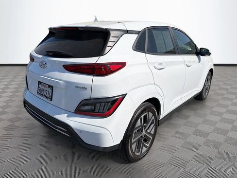 Used 2023 Hyundai Kona Limited FWD image 6