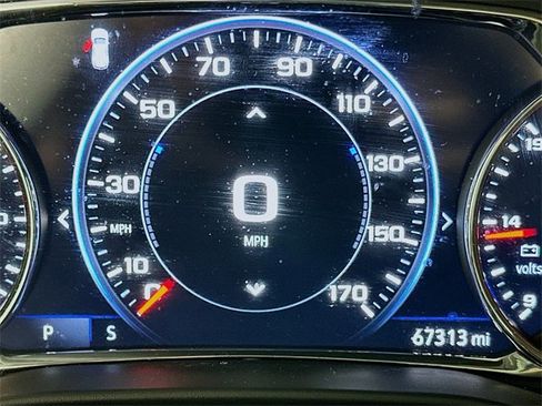 Used 2022 GMC Acadia AT4 w/ Technology Package image 29