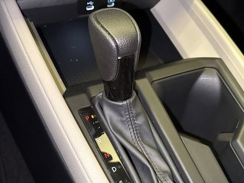 Used 2025 Honda Accord SE image 26