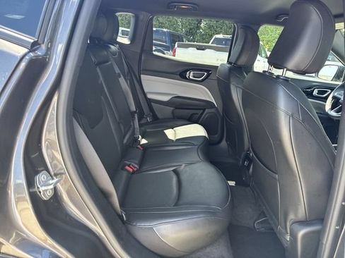Used 2023 Jeep Compass Limited AWD/4WD image 25