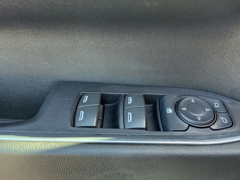 Used 2022 Chevrolet Silverado 1500 RST AWD/4WD image 26